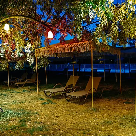 Palm Hotel Kucukkuyu