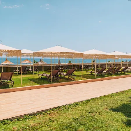 Palm Hotel Kucukkuyu