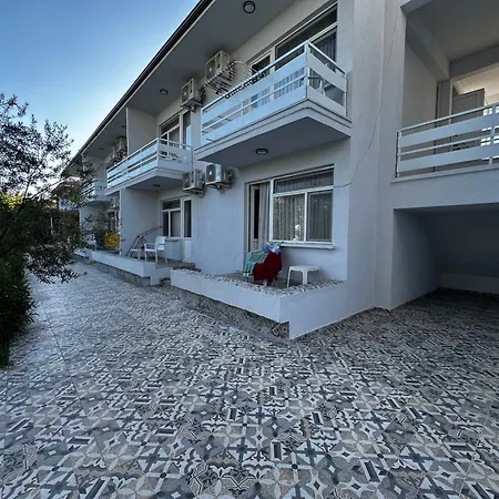Palm Hotel